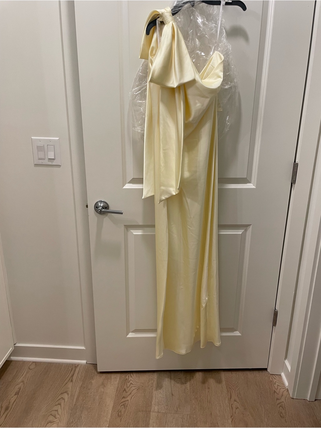 After Six Bow Detail One-Shoulder Stretch Satin Charmeuse Gown In Butter Yellow